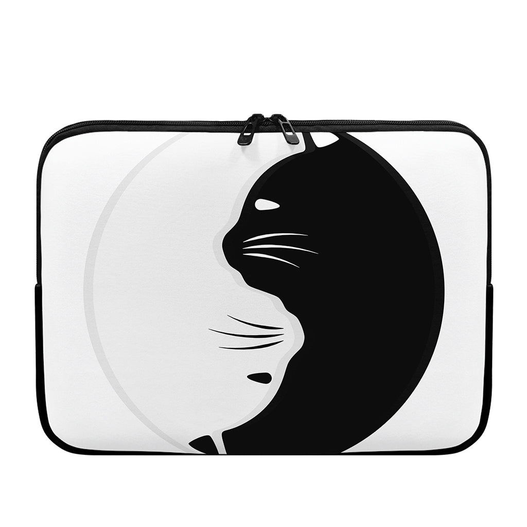 Black And White Cat Yin Yang Print Laptop Sleeve