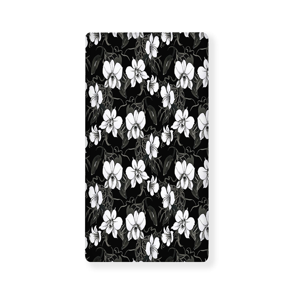 Black And White Cattleya Pattern Print Baby Crib Sheet