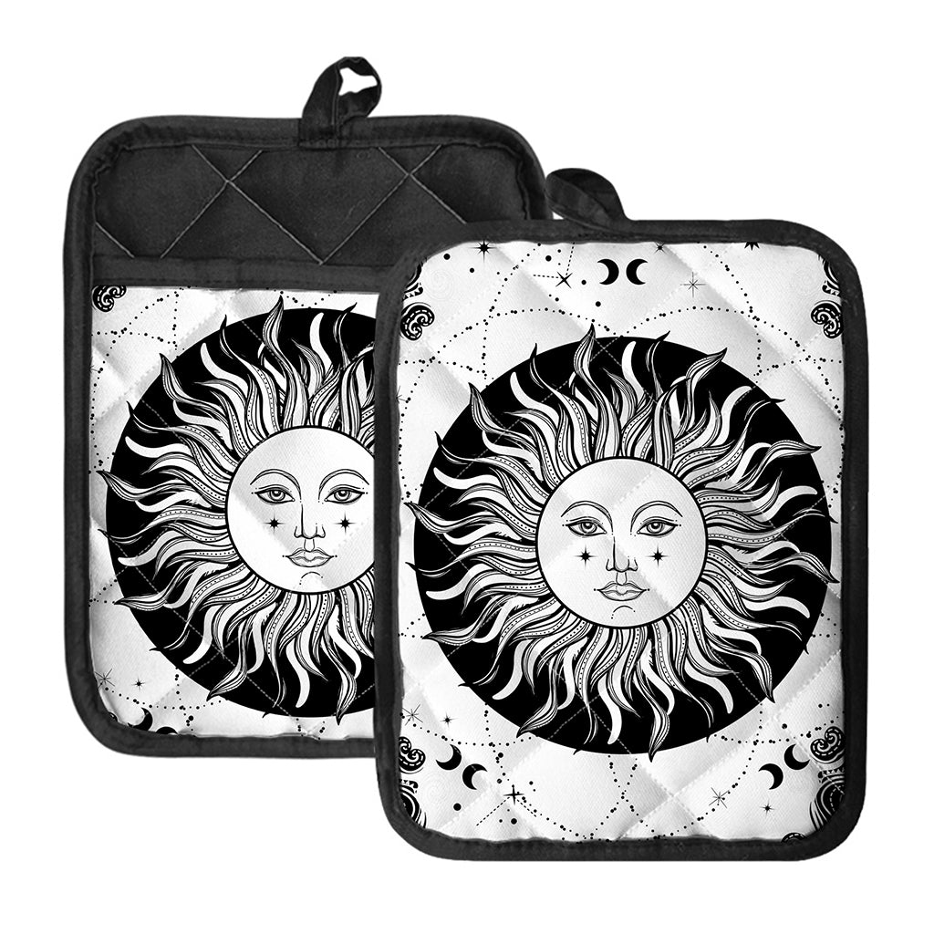 Black And White Celestial Sun Print Pot Holders With Pocket