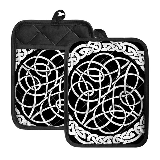 Black And White Celtic Knot Print Pot Holders With Pocket