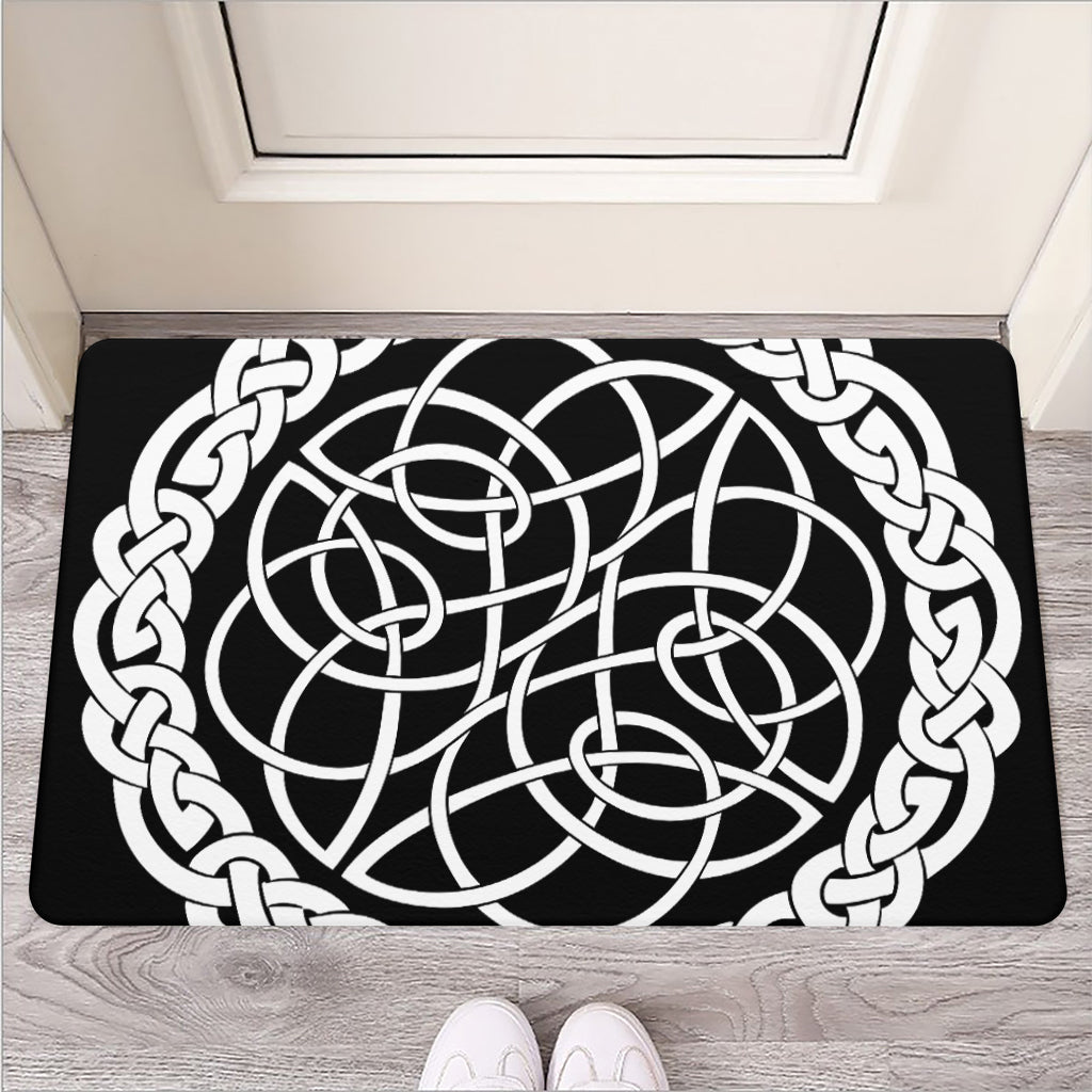 Black And White Celtic Knot Print Rubber Doormat