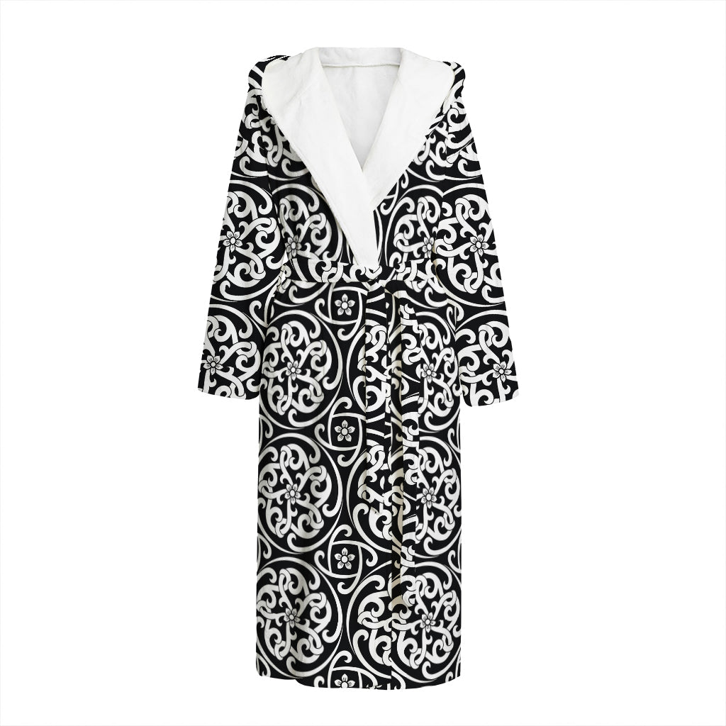 Black And White Celtic Pattern Print Hooded Bathrobe