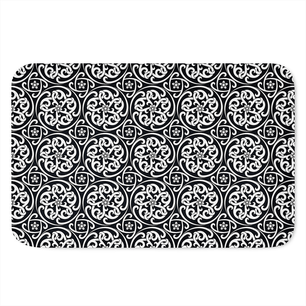 Black And White Celtic Pattern Print Indoor Door Mat