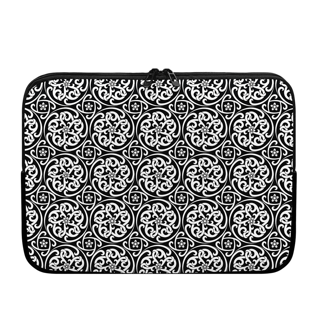 Black And White Celtic Pattern Print Laptop Sleeve