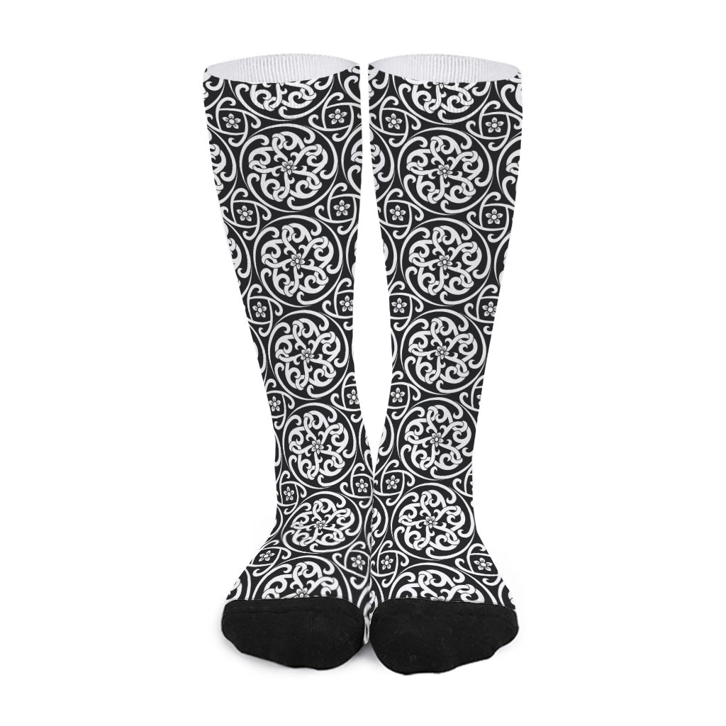 Black And White Celtic Pattern Print Long Socks