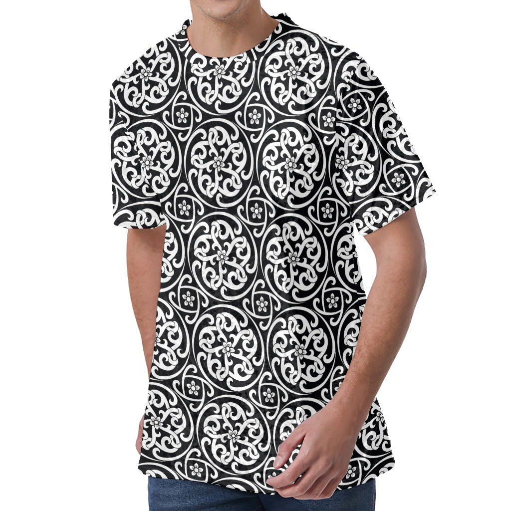 Black And White Celtic Pattern Print Men's Velvet T-Shirt