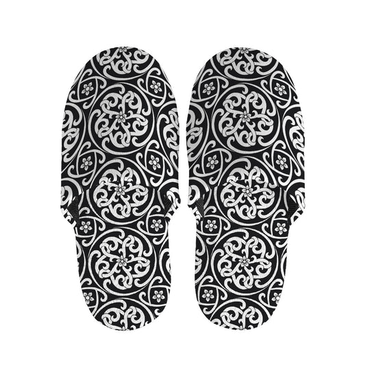 Black And White Celtic Pattern Print Slippers
