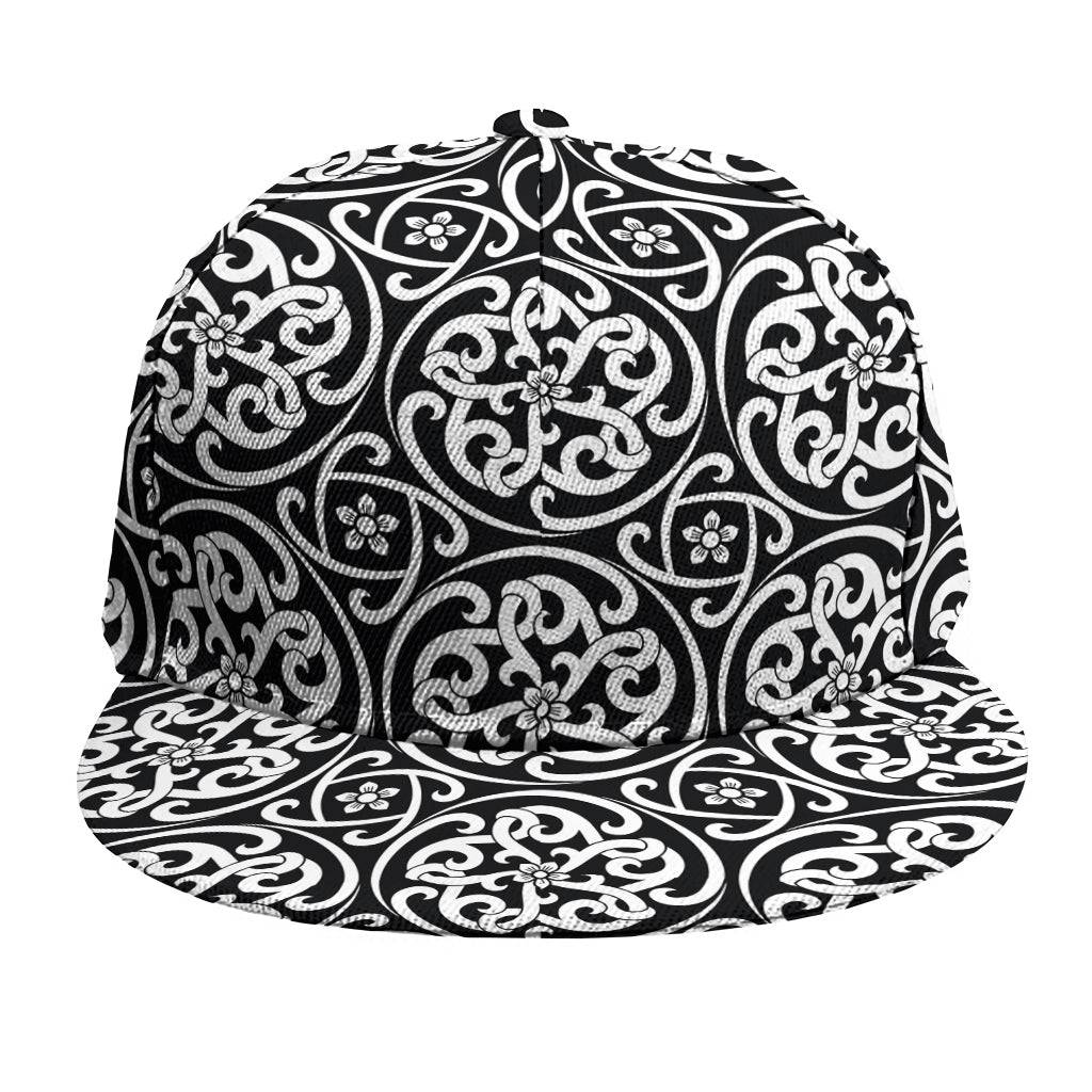 Black And White Celtic Pattern Print Snapback Cap