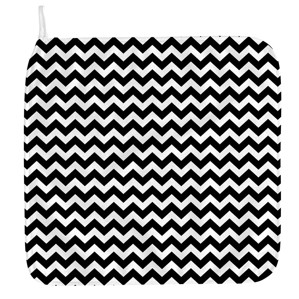 Black And White Chevron Pattern Print Hand Towel