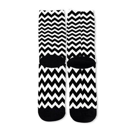 Black And White Chevron Pattern Print Long Socks