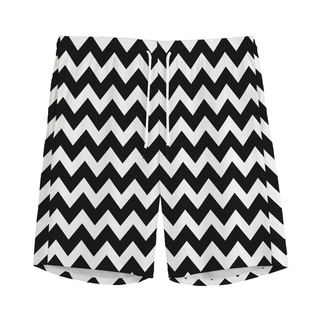 Black And White Chevron Pattern Print Men's Sports Shorts