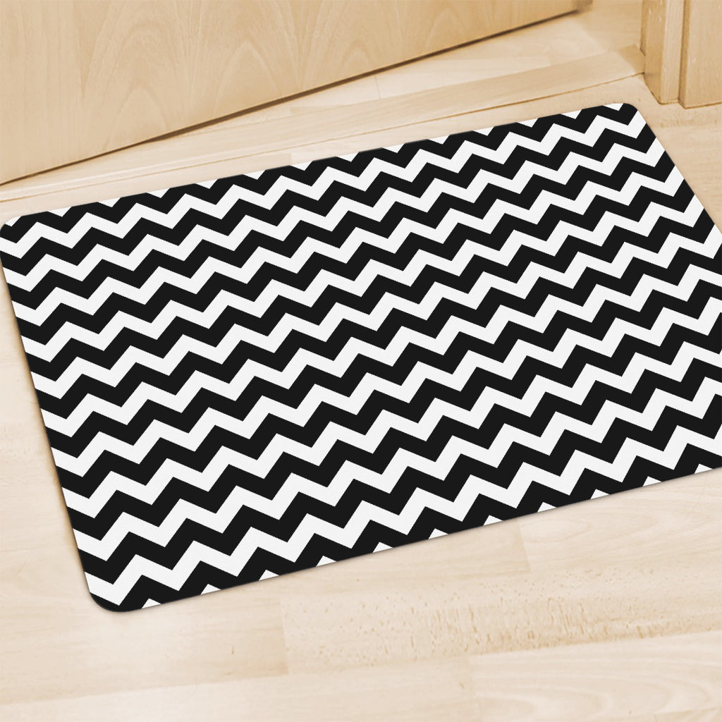 Black And White Chevron Pattern Print Polyester Doormat