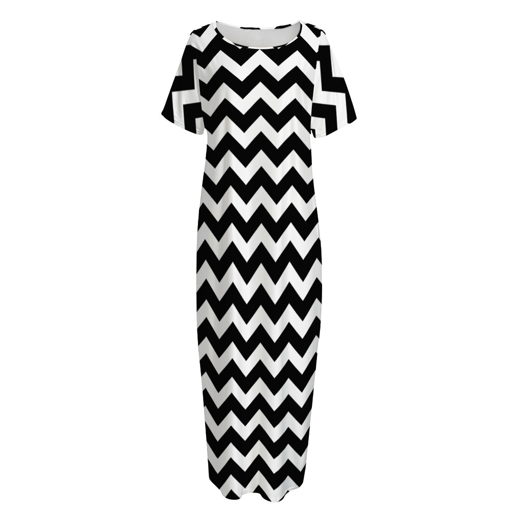 Black And White Chevron Pattern Print Short Sleeve Long Nightdress