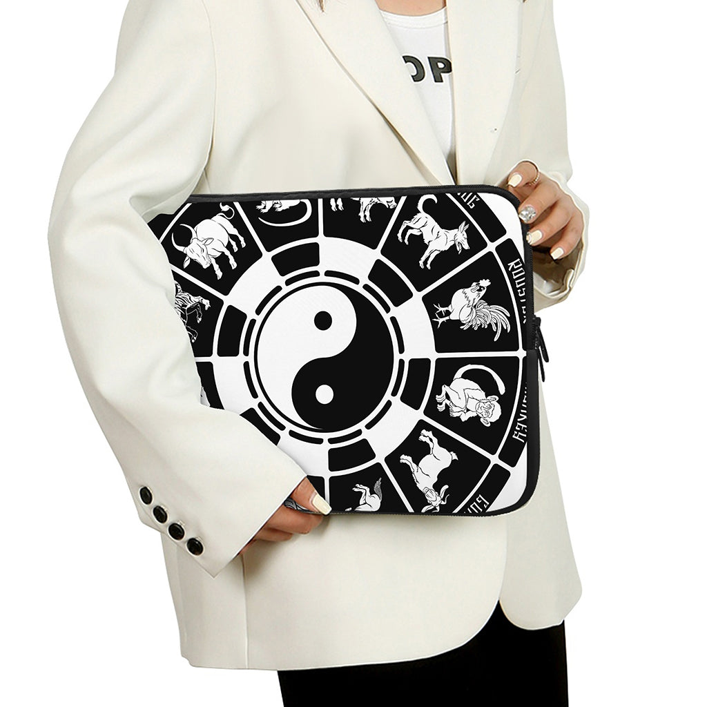 Black And White Chinese Zodiac Print Laptop Sleeve