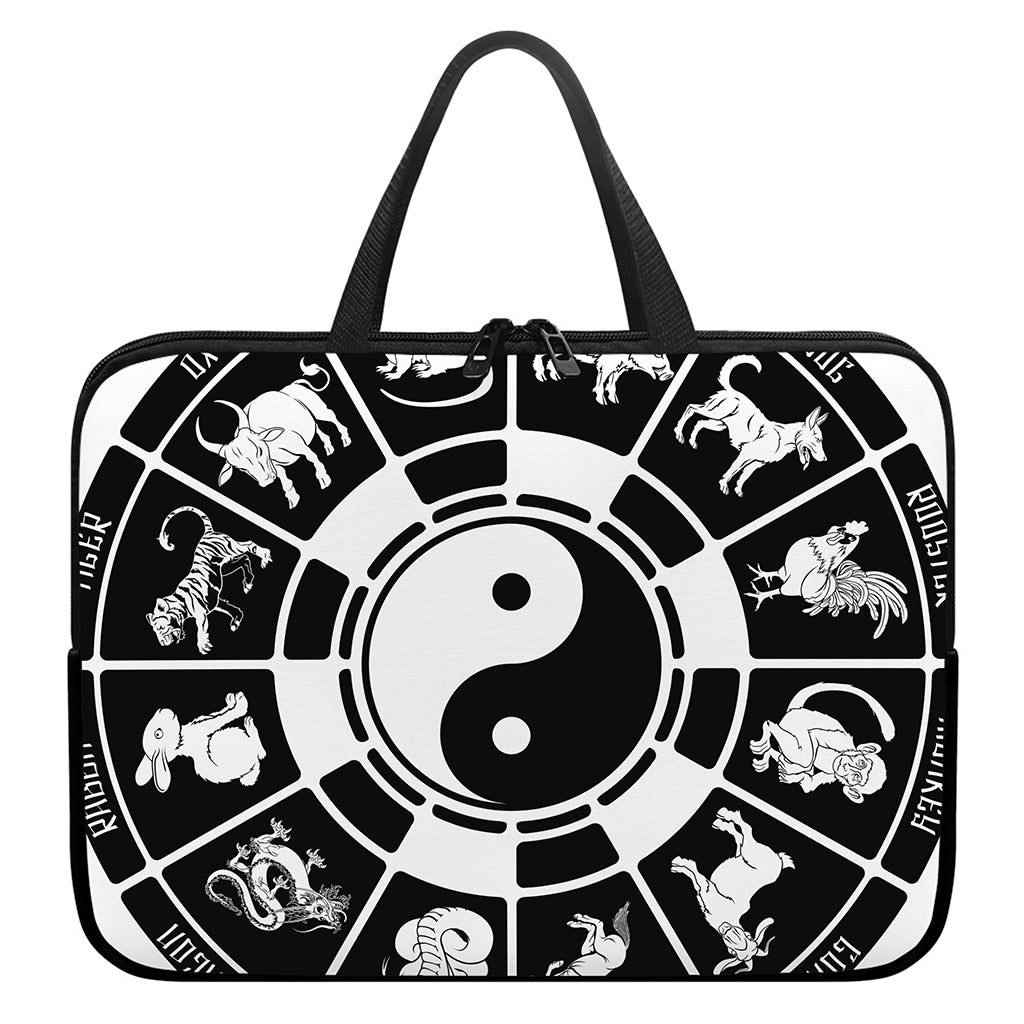 Black And White Chinese Zodiac Print Laptop Sleeve With Handle