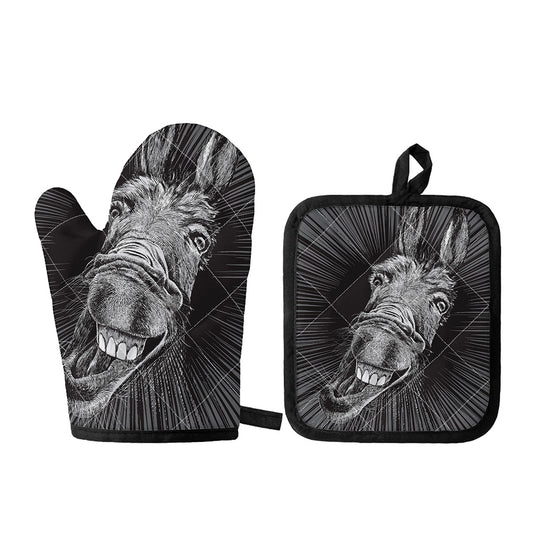 Black And White Crazy Donkey Print Oven Mitt And Pot Holder Set