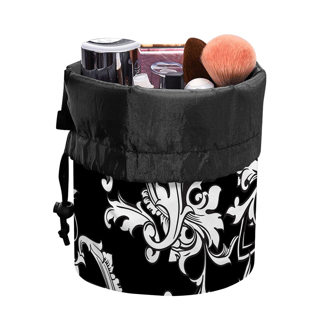 Black And White Damask Pattern Print Drawstring Makeup Bag