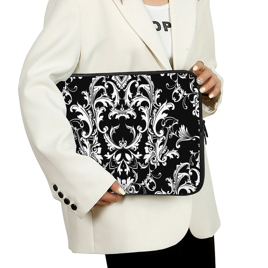 Black And White Damask Pattern Print Laptop Sleeve