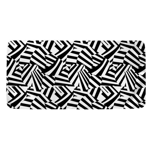Black And White Dazzle Pattern Print Towel