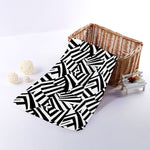 Black And White Dazzle Pattern Print Towel