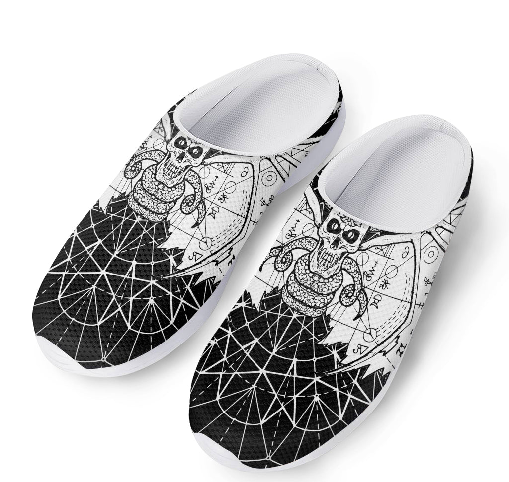 Black And White Demon Wicca Print Mesh Casual Shoes