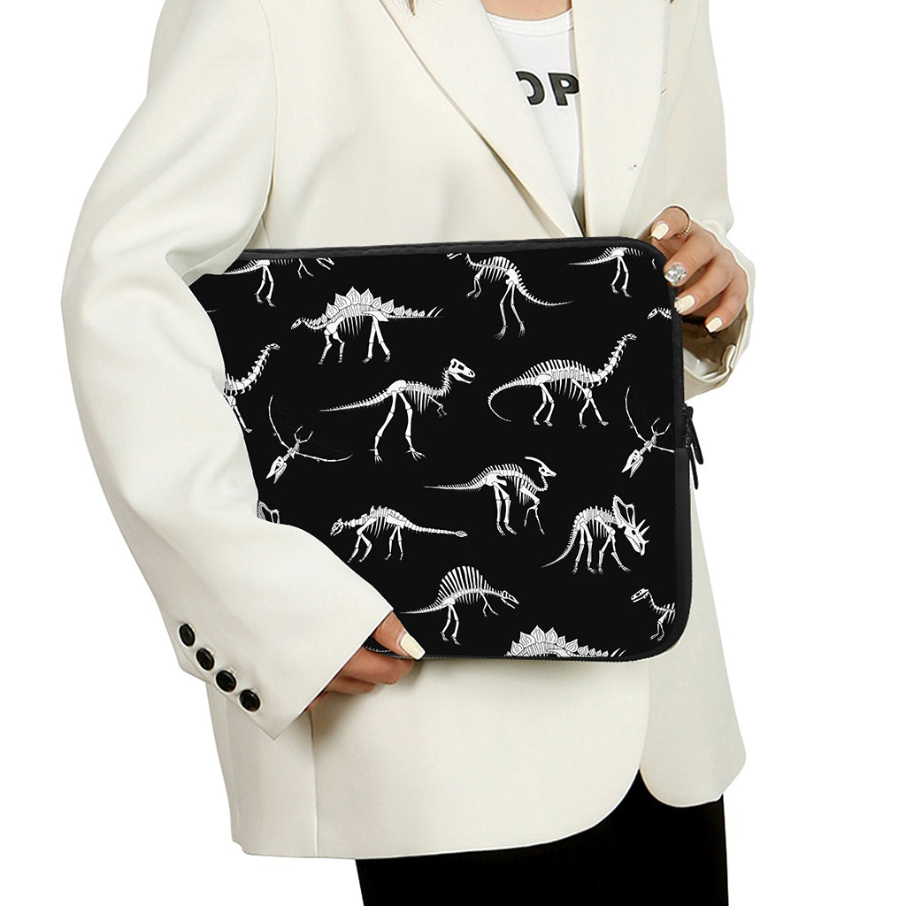 Black And White Dinosaur Fossil Print Laptop Sleeve