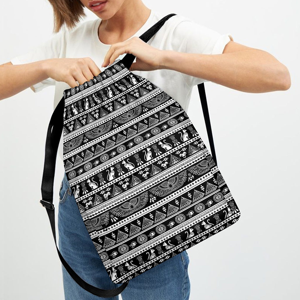 Black And White Egypt Pattern Print Drawstring Backpack