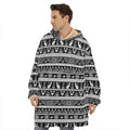 Black And White Egypt Pattern Print Hoodie Blanket