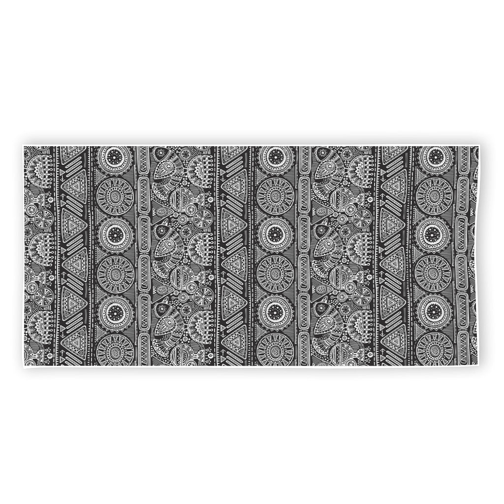Black And White Ethnic Pattern Print Beach Towel