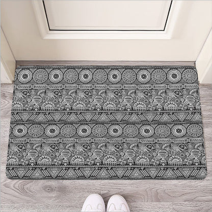 Black And White Ethnic Pattern Print Rubber Doormat