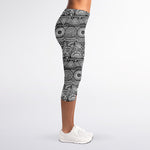 Black And White Ethnic Pattern Print Women's Capri Leggings