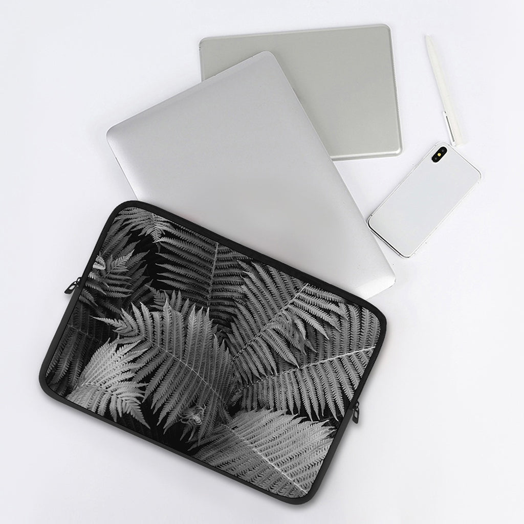 Black And White Fern Leaf Print Laptop Sleeve