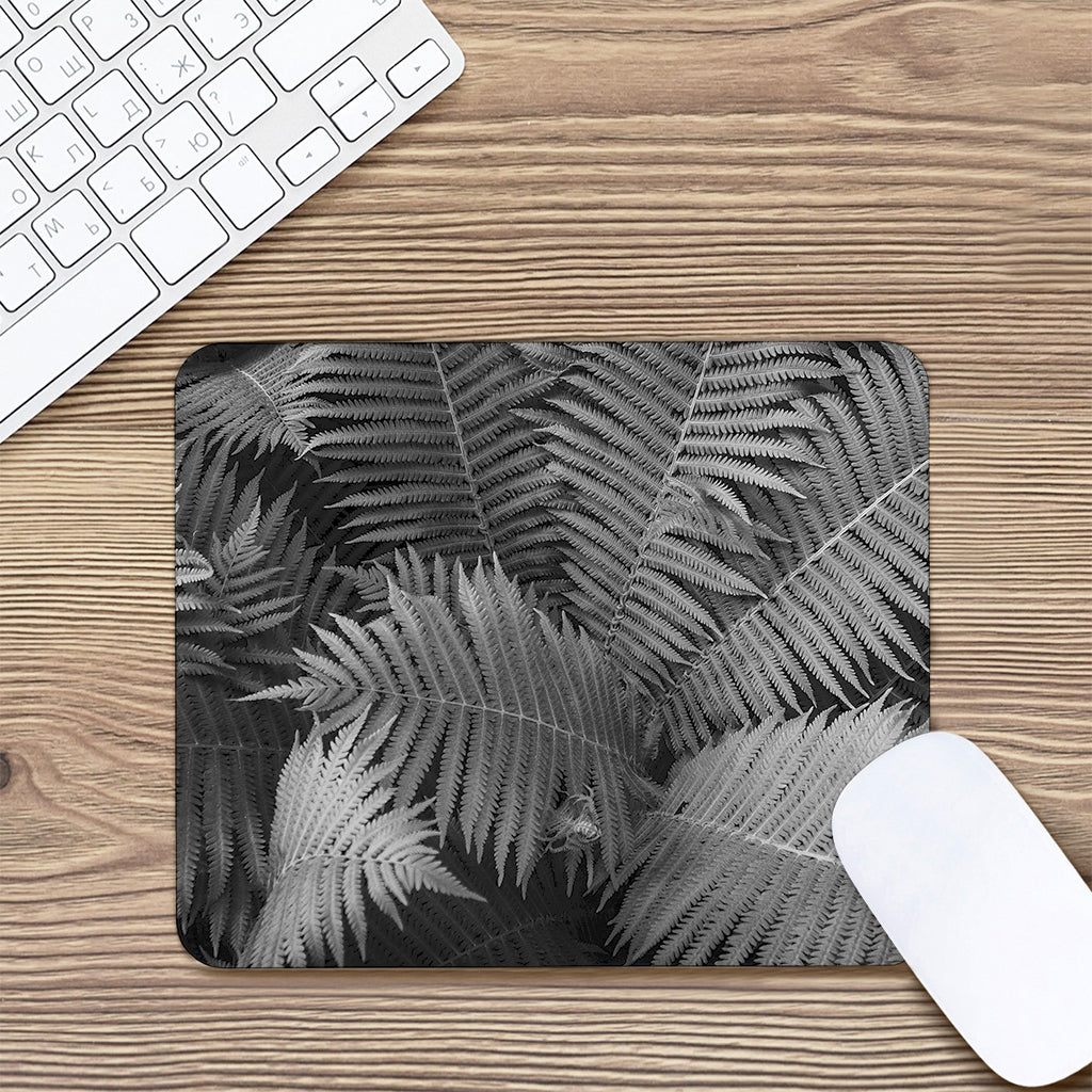 Black And White Fern Leaf Print Mouse Pad