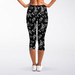 Black And White Flower Print Women's Capri Leggings