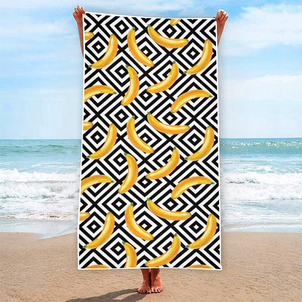Black And White Geometric Banana Print Beach Towel