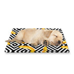 Black And White Geometric Banana Print Pet Cooling Mat Cover