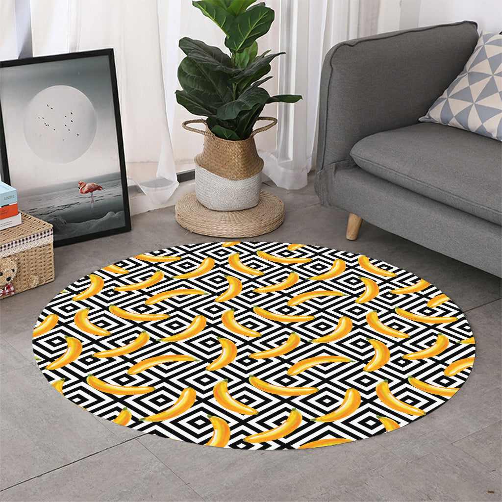 Black And White Geometric Banana Print Round Rug