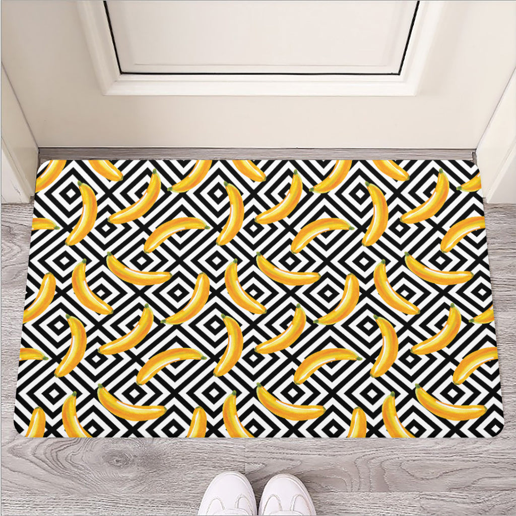 Black And White Geometric Banana Print Rubber Doormat