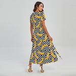 Black And White Geometric Banana Print Short Sleeve Maxi Dress
