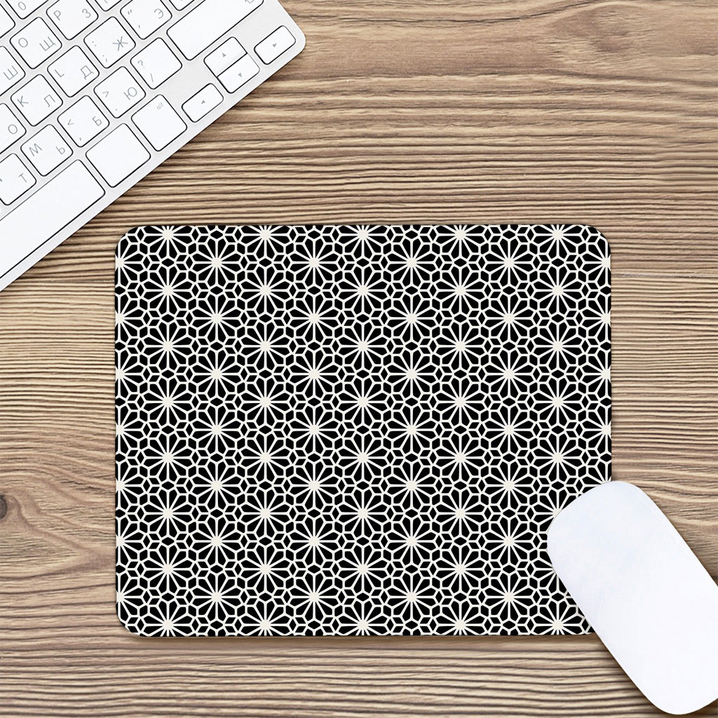 Black And White Geometric Floral Print Mouse Pad