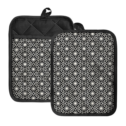 Black And White Geometric Floral Print Pot Holders With Pocket