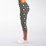 Black And White Geometric Floral Print Women's Capri Leggings