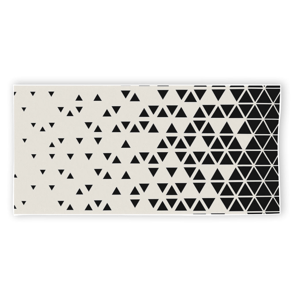 Black And White Geometric Pattern Print Beach Towel
