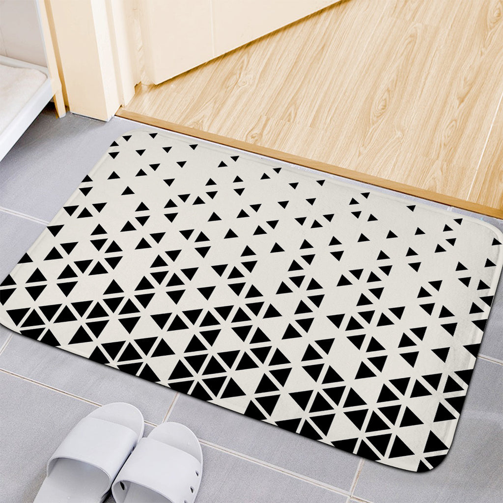 Black And White Geometric Pattern Print Indoor Door Mat