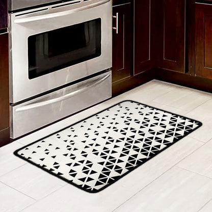 Black And White Geometric Pattern Print Kitchen Mat