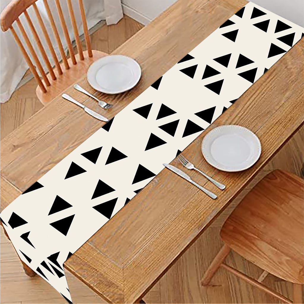 Black And White Geometric Pattern Print Table Runner