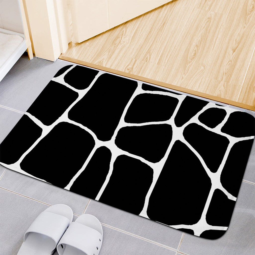 Black And White Giraffe Pattern Print Indoor Door Mat