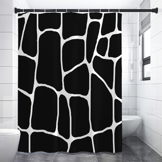 Black And White Giraffe Pattern Print Shower Curtain