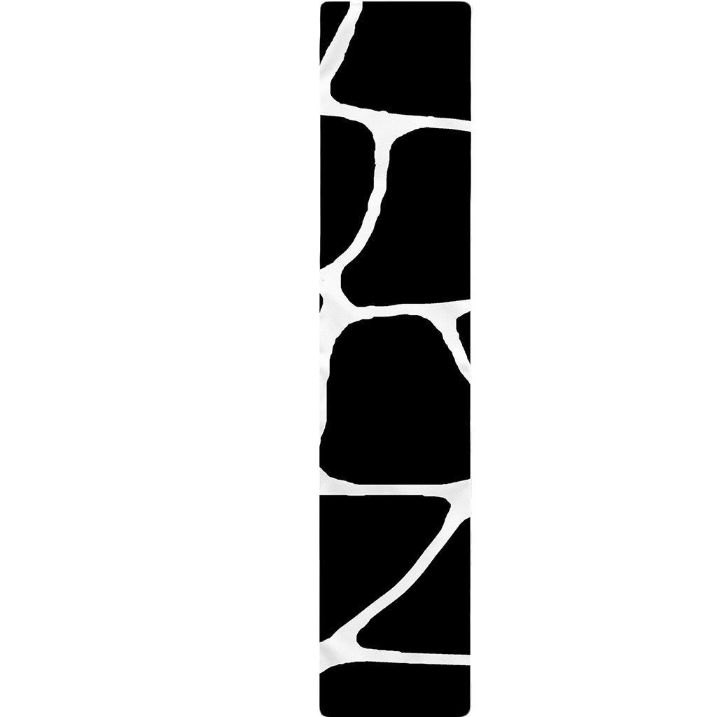Black And White Giraffe Pattern Print Table Runner