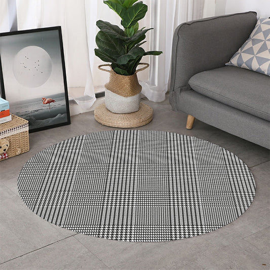 Black And White Glen Plaid Print Round Rug
